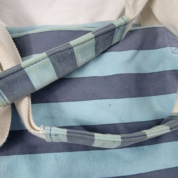 Disney Cruise Line 2009 Floral Stripped Hand Bag Casual Travel Vacation - Picture 13 of 13